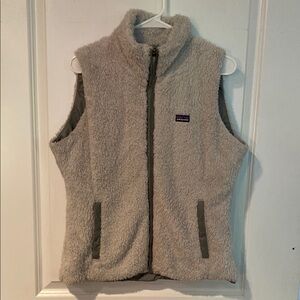 Patagonia white and gray reversible vest